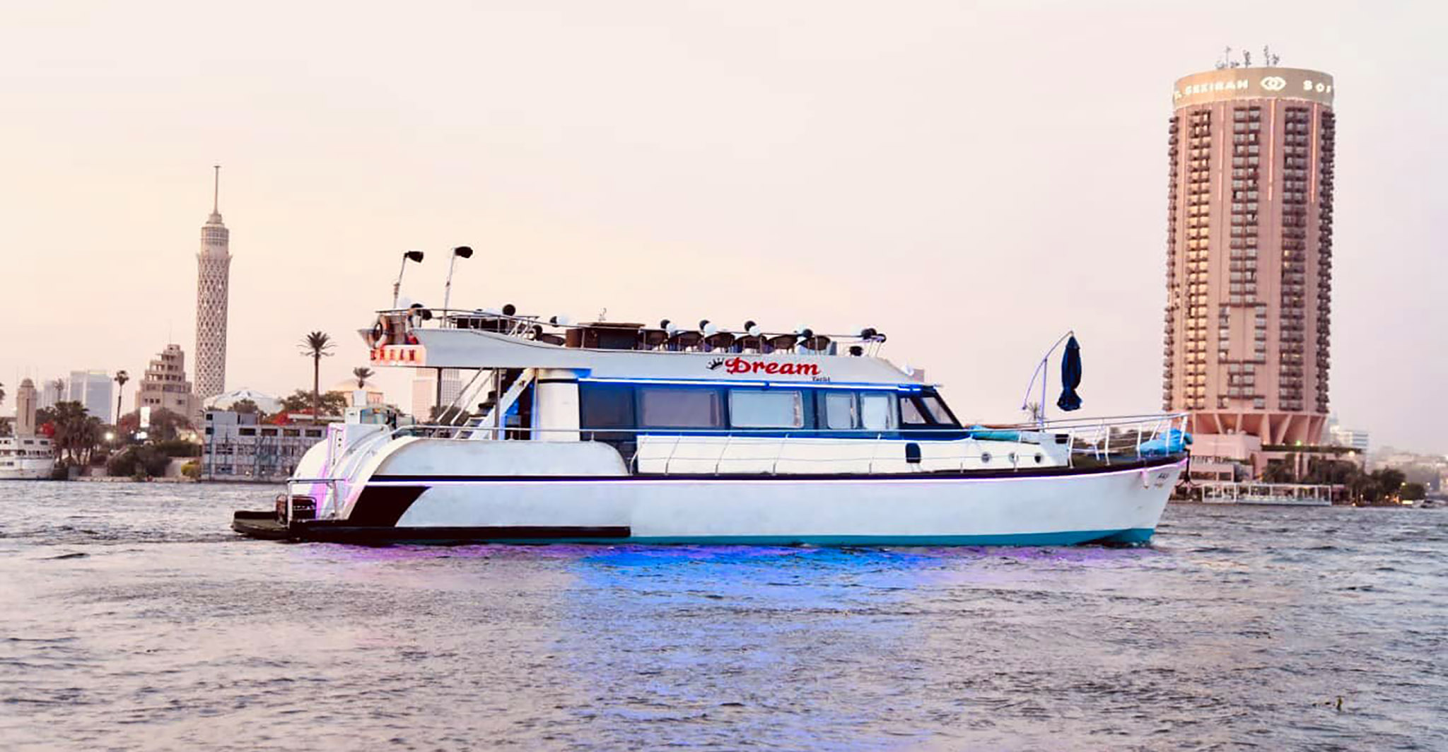 Murano Nile Yacht